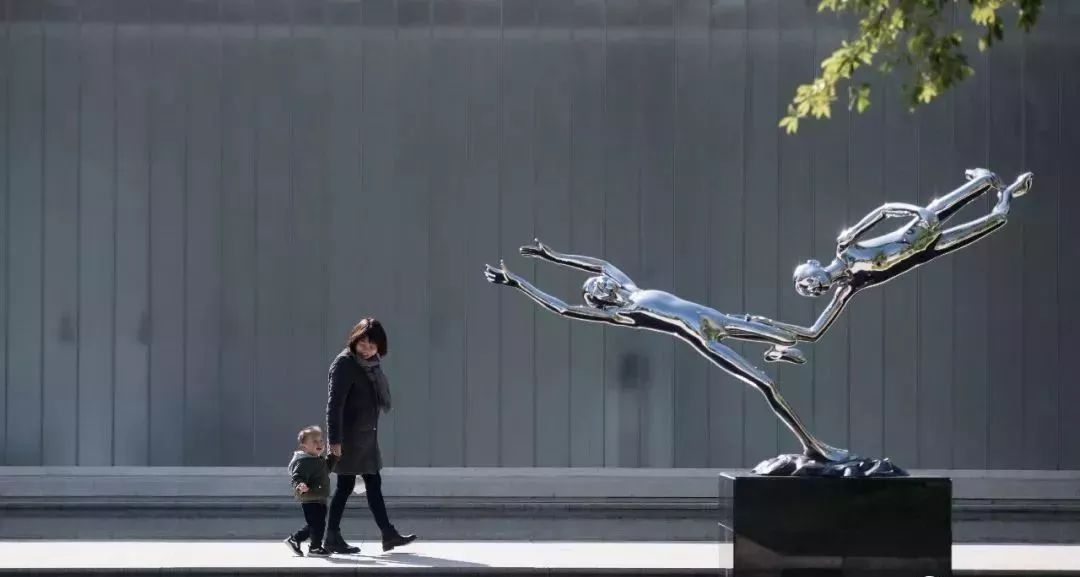 郑州锦朝景观雕塑公司说上几款炫酷雕塑设计